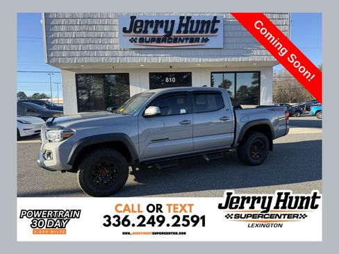 Used 2019 Toyota Tacoma TRD Off-Road image 1