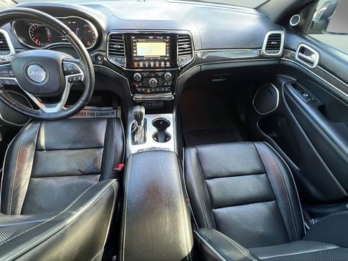 Used 2020 Jeep Grand Cherokee Overland w/ Interior Metal Package AWD/4WD image 11