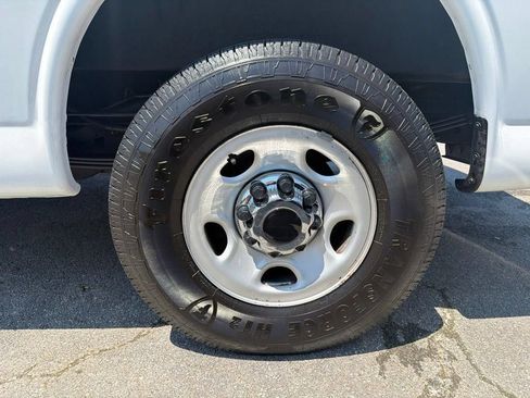 Used 2020 Chevrolet Express 2500 w/ Driver Convenience Package RWD image 10