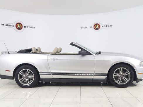 Used 2011 Ford Mustang Premium w/ 201A Rapid Spec Order Code RWD image 2