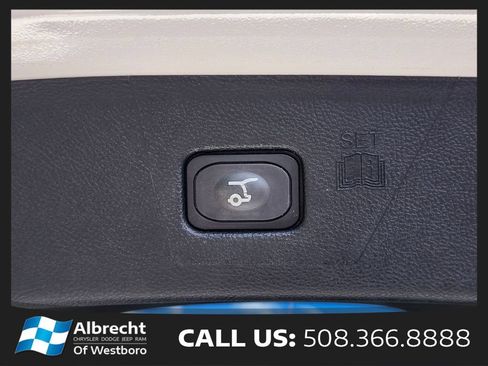 Used 2022 Ford Edge ST AWD/4WD image 32