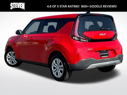 Used 2025 Kia Soul LX FWD image 4