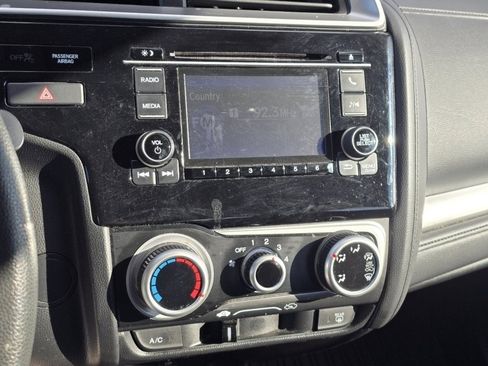 Used 2020 Honda Fit LX image 25