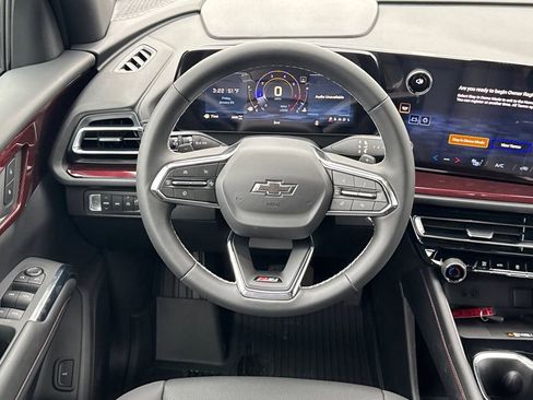 New 2026 Chevrolet Traverse Z71 w/ LPO, Floor Liner Package image 25