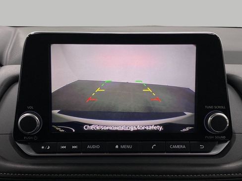Certified 2025 Nissan Rogue SV AWD/4WD image 23