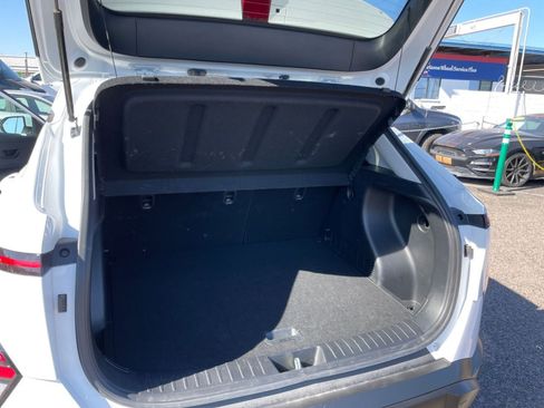 Used 2025 Hyundai Kona SEL image 31