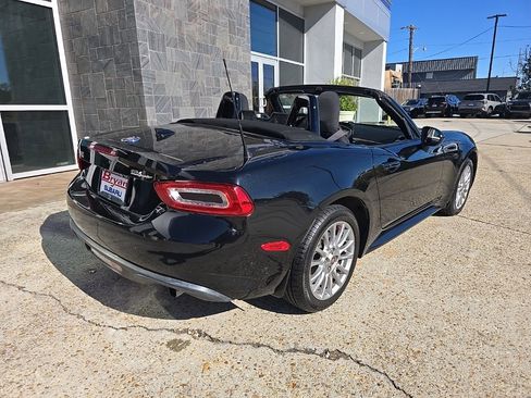 Used 2019 FIAT 124 Spider Classica w/ Technology Group image 3