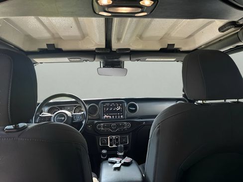Used 2021 Jeep Wrangler Unlimited Sport AWD/4WD image 32