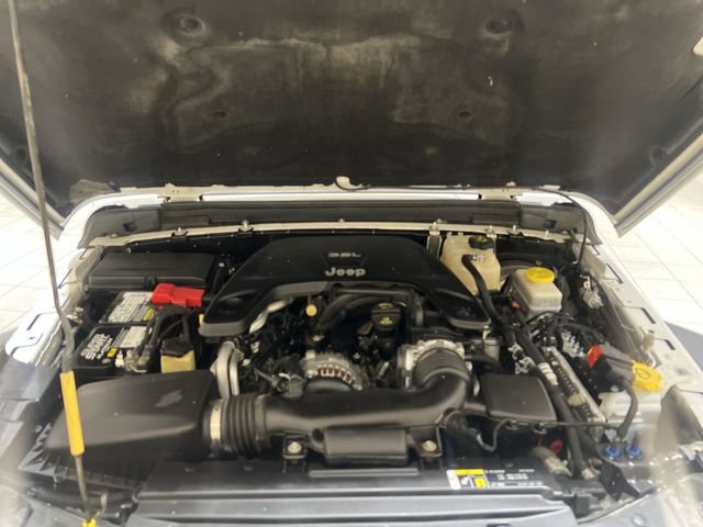 Used 2018 Jeep Wrangler Unlimited Sport S AWD/4WD image 24