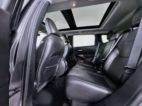 Used 2020 Jeep Cherokee Limited AWD/4WD image 24