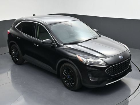 Used 2020 Ford Escape SE FWD image 45