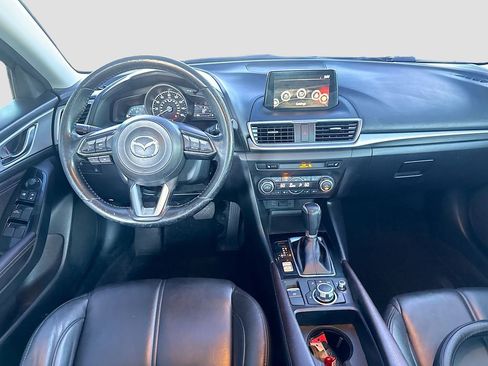 Used 2018 MAZDA MAZDA3 Touring FWD image 23