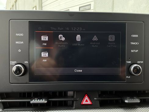 Used 2025 Kia Sportage LX image 28