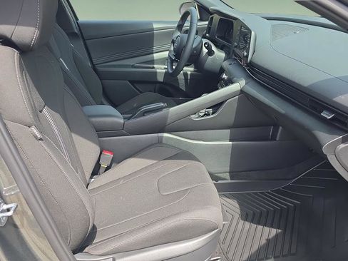 New 2026 Hyundai Elantra Sport FWD image 23
