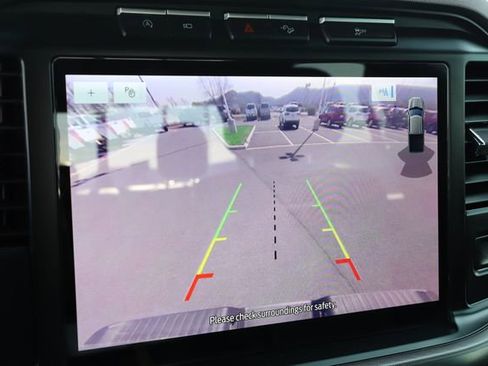 Used 2021 Ford F150 Platinum w/ FX4 Off-Road Package image 27