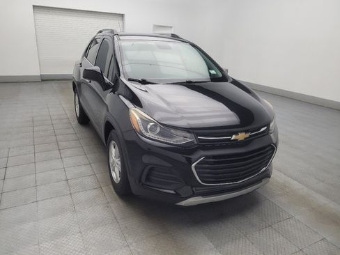 Used 2019 Chevrolet Trax LT w/ LT Convenience Package FWD image 13