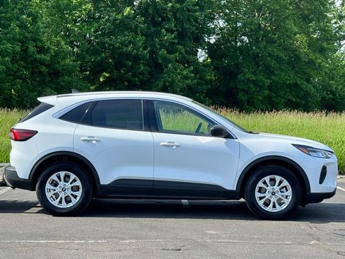 Used 2023 Ford Escape Active AWD/4WD image 5
