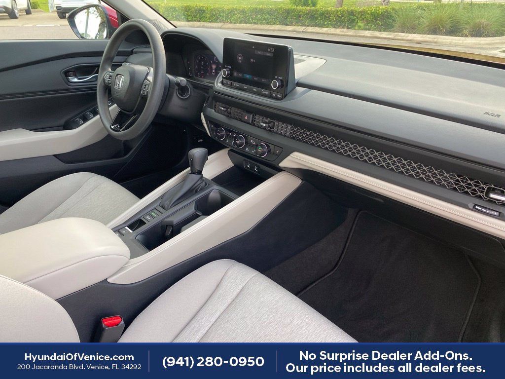 Used 2024 Honda Accord EX image 17