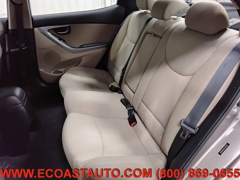 Used 2016 Hyundai Elantra SE w/ Option Group 02 image 13