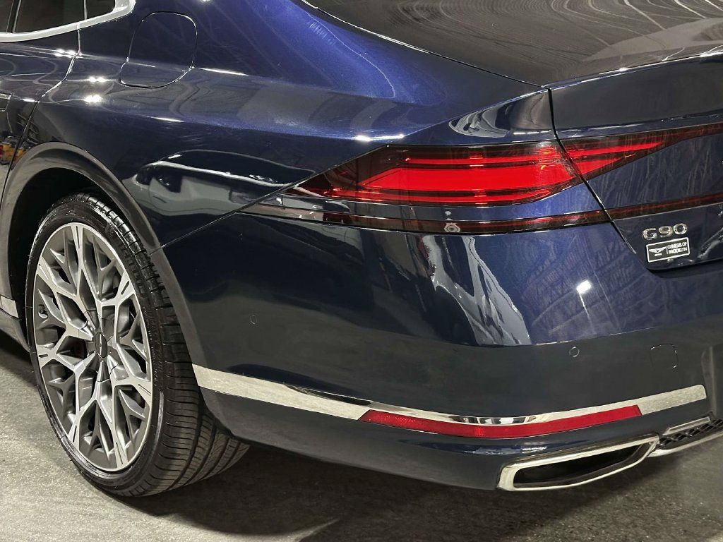Used 2023 Genesis G90 3.5T AWD/4WD image 10