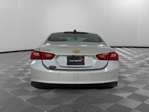 Used 2022 Chevrolet Malibu LS w/ Driver Confidence Package II FWD image 4