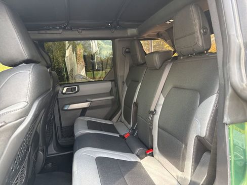 Used 2023 Ford Bronco Black Diamond image 27