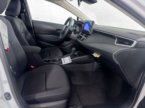 Used 2025 Toyota Corolla LE image 27