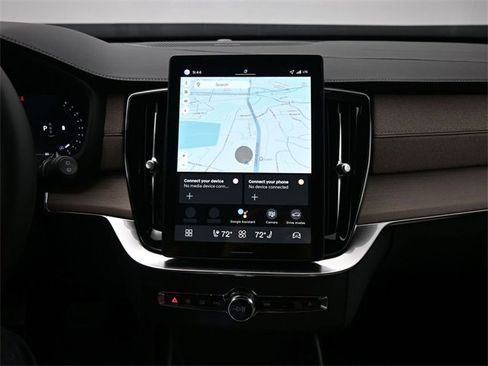 New 2026 Volvo XC90 B6 Plus w/ Protection Package Premier image 13