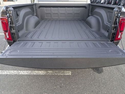 New 2026 RAM 2500 Laramie AWD/4WD image 7