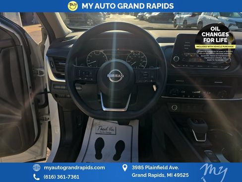 Used 2023 Nissan Rogue SV AWD/4WD image 13