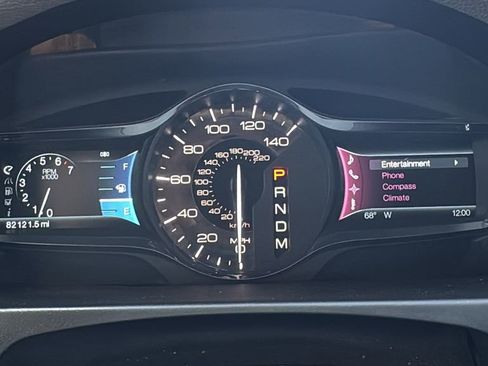 Used 2011 Lincoln MKX 2WD w/ Wood Pkg image 15