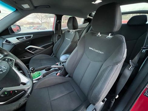 Used 2013 Hyundai Veloster RE:MIX Edition image 12