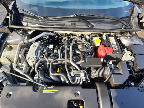 Certified 2022 Nissan Sentra SR w/ Midnight Edition image 28