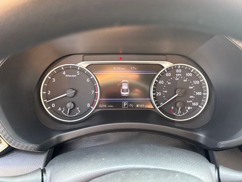 Used 2025 Nissan Sentra SV FWD image 18