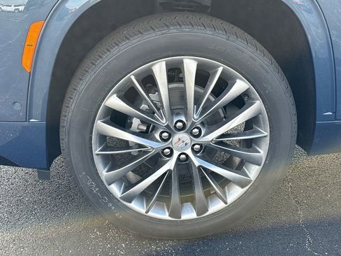New 2026 Buick Enclave Avenir w/ Super Cruise Package AWD/4WD image 13
