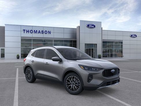 New 2025 Ford Escape Plug-in Hybrid w/ PHEV Premium Package image 7