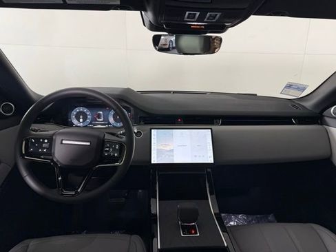 Used 2026 Land Rover Range Rover Evoque S image 27