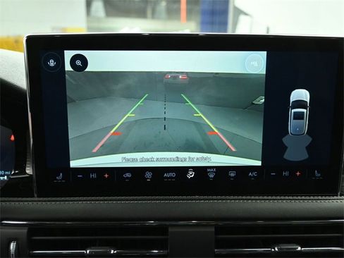 Used 2023 Lincoln Corsair Reserve image 11