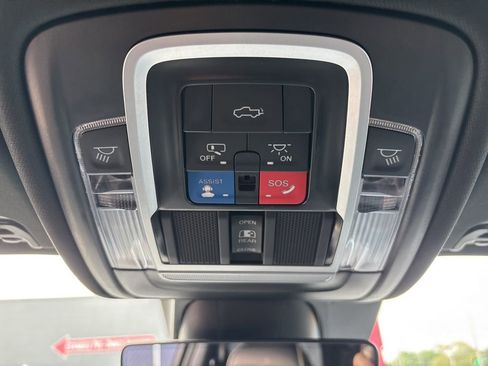 Used 2023 RAM 1500 Laramie image 28