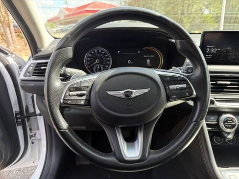 Used 2022 Genesis G70 3.3T RWD image 14