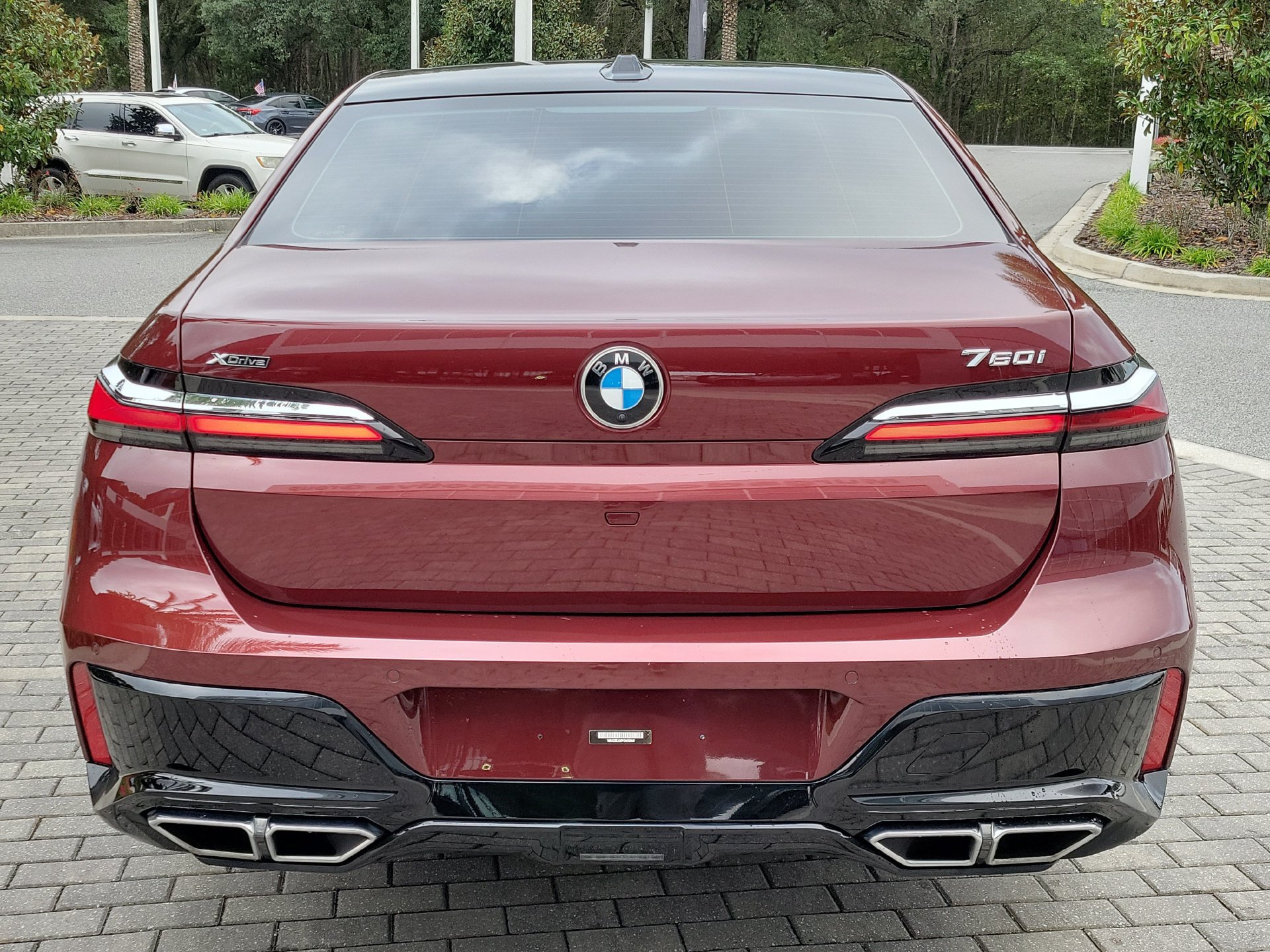 Used 2023 BMW 760i xDrive AWD/4WD image 10