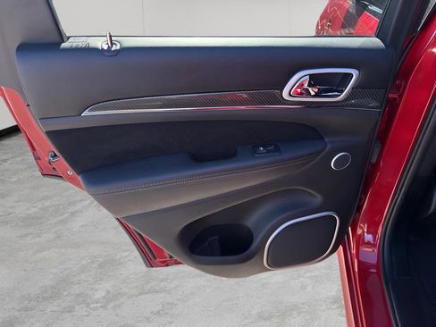 Certified 2019 Jeep Grand Cherokee SRT w/ Trailer Tow Group IV image 17