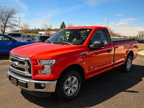 Used 2016 Ford F150 XLT w/ Equipment Group 301A Mid RWD image 9