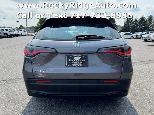 Used 2023 Honda HR-V LX image 6