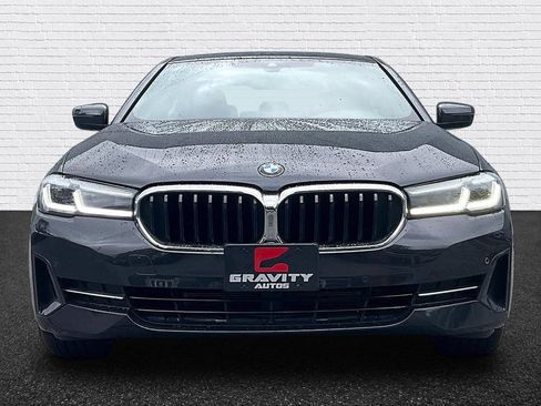Used 2022 BMW 530i w/ Convenience Package RWD image 2