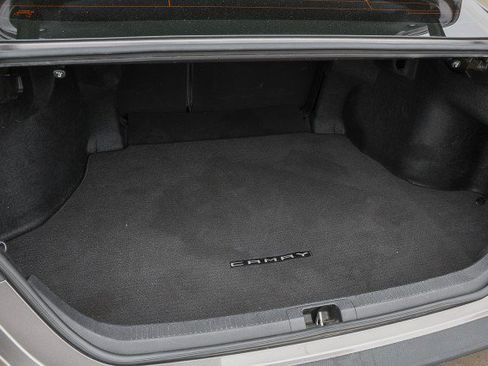 Used 2018 Toyota Camry SE FWD image 27