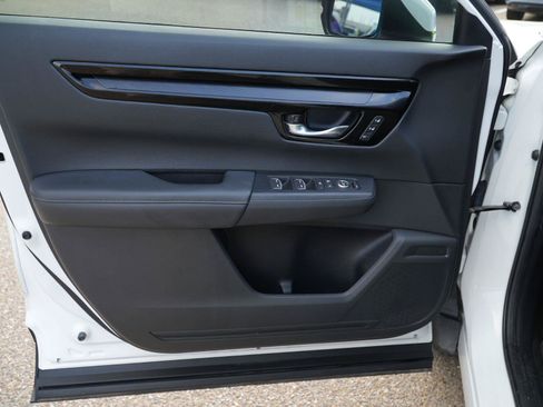 Used 2025 Honda CR-V EX-L image 4
