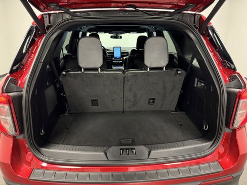 Used 2023 Ford Explorer ST w/ Equipment Group 401A image 12