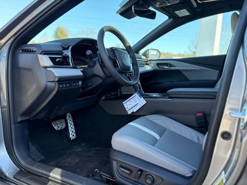 New 2026 Toyota Camry Hybrid image 14