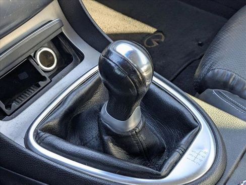 Used 2010 INFINITI G37 Sport image 12